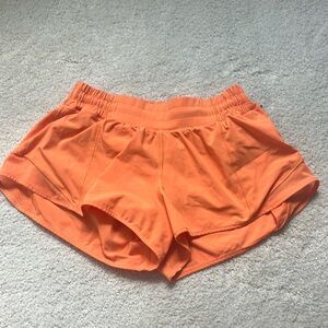 Lululemon hotty hots 2.5